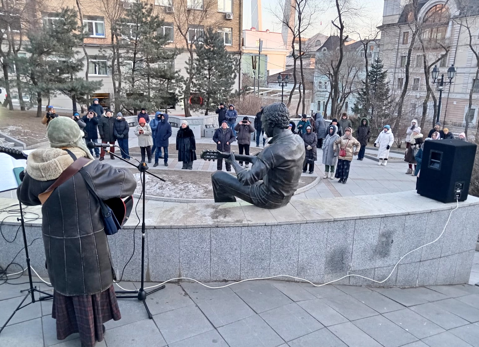 Во Владивостоке отметили 86-летие со дня рождения Владимира Высоцкого 