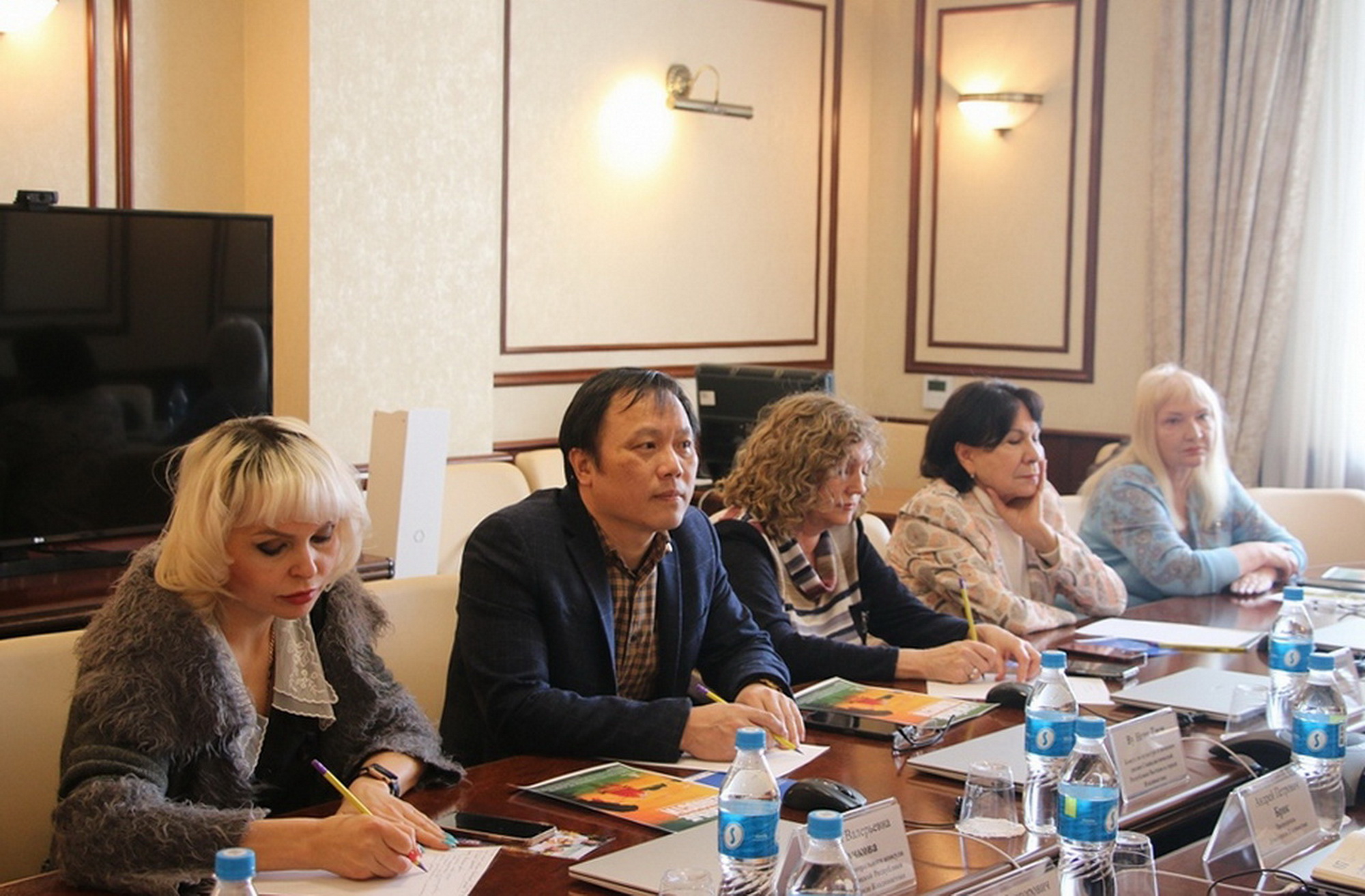 Мероприятия, посвященные «Году семьи», Владивостоку и Вьетнаму, состоялись в музейно-выставочном комплексе «Достояние»