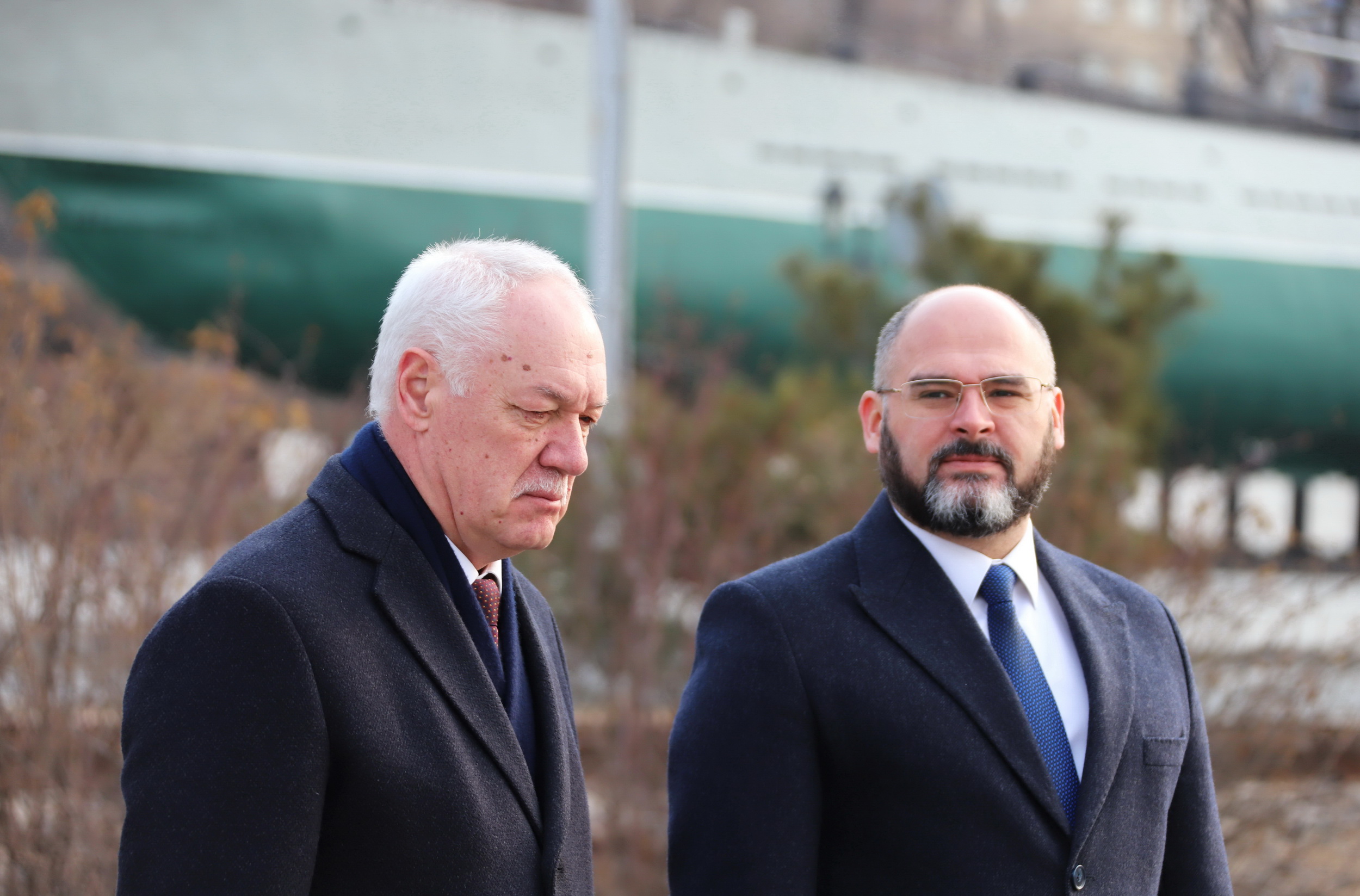 Во Владивостоке почтили память героев-подводников