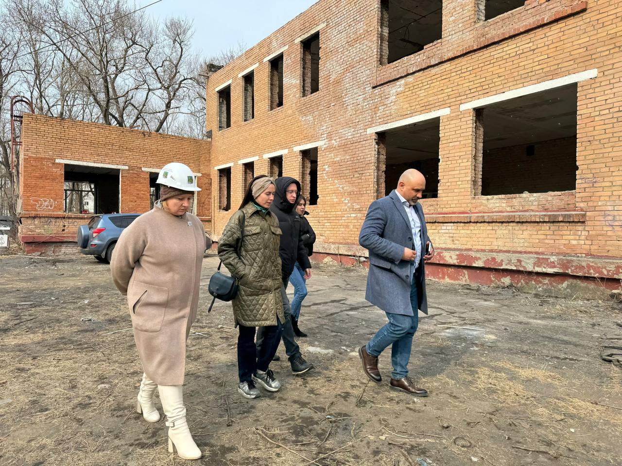 Депутат Василиса Ходнева осмотрела здание детского сада на улице Постышева, где проводится капитальный ремонт 
