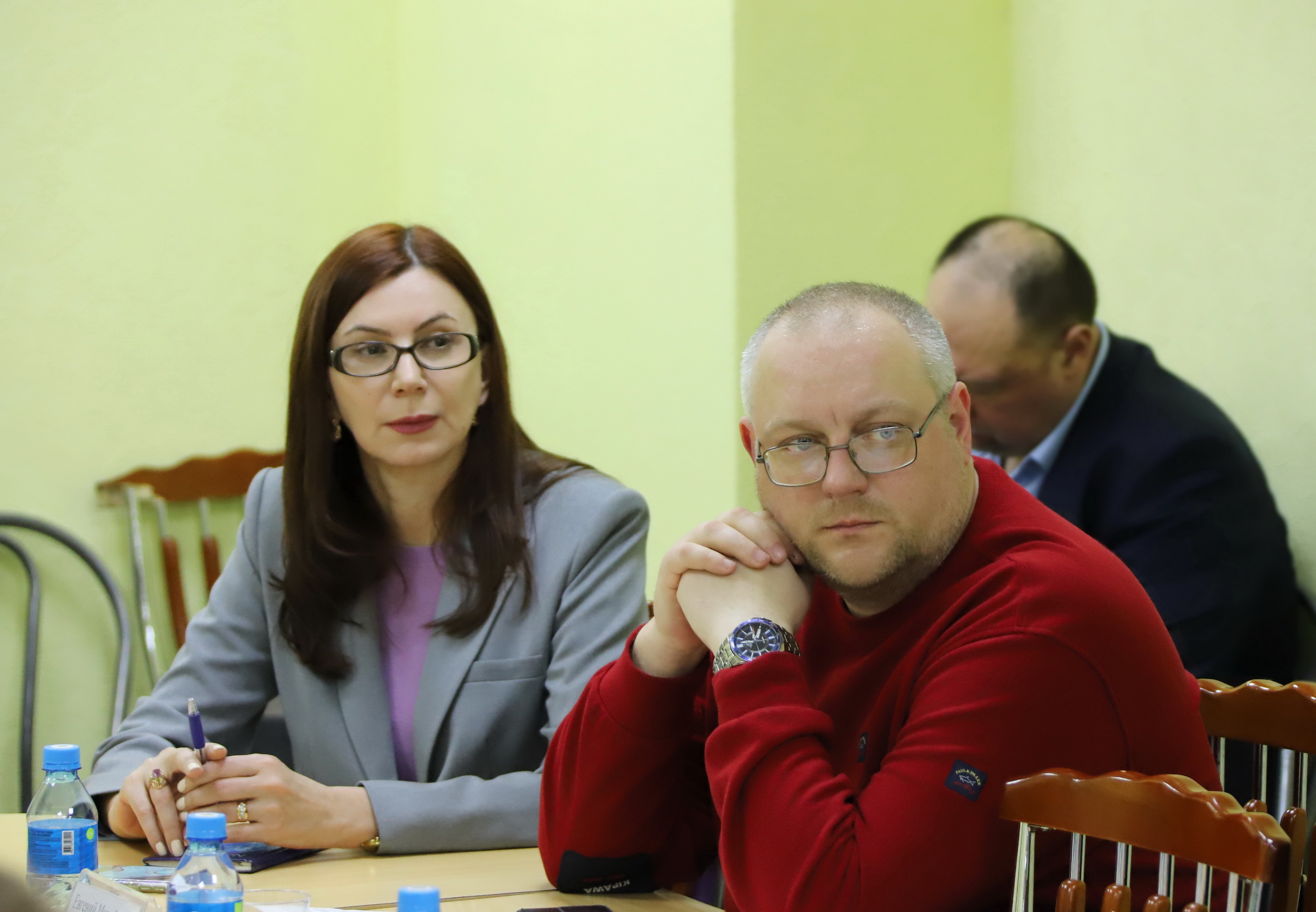 Поддержку молодых кадров и перспективные разработки для нужд СВО рассмотрели депутаты Думы Владивостока и участники Совета по развитию промышленности на территории ВГО