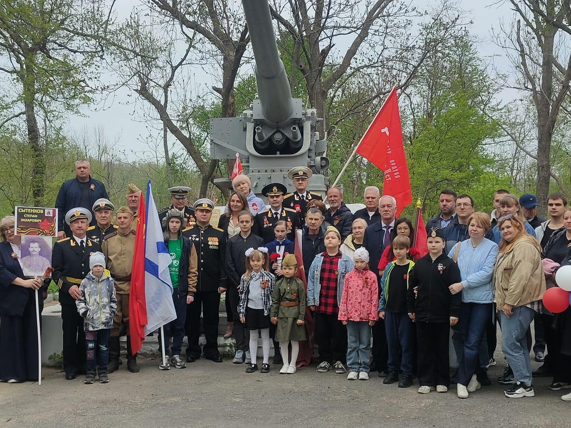 Владивосток отметил День Победы военным парадом, торжественными и праздничными мероприятиями