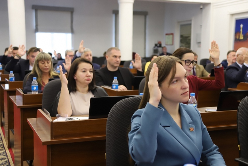 Дума города Владивостока утвердила отчет об исполнении бюджета Владивостокского городского округа за 2023 год,  приватизацию МУПов, границы ТОС