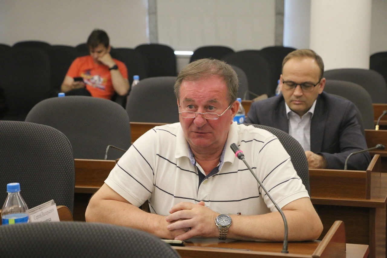 В Думе города Владивостока рассмотрели проект корректировки бюджета 