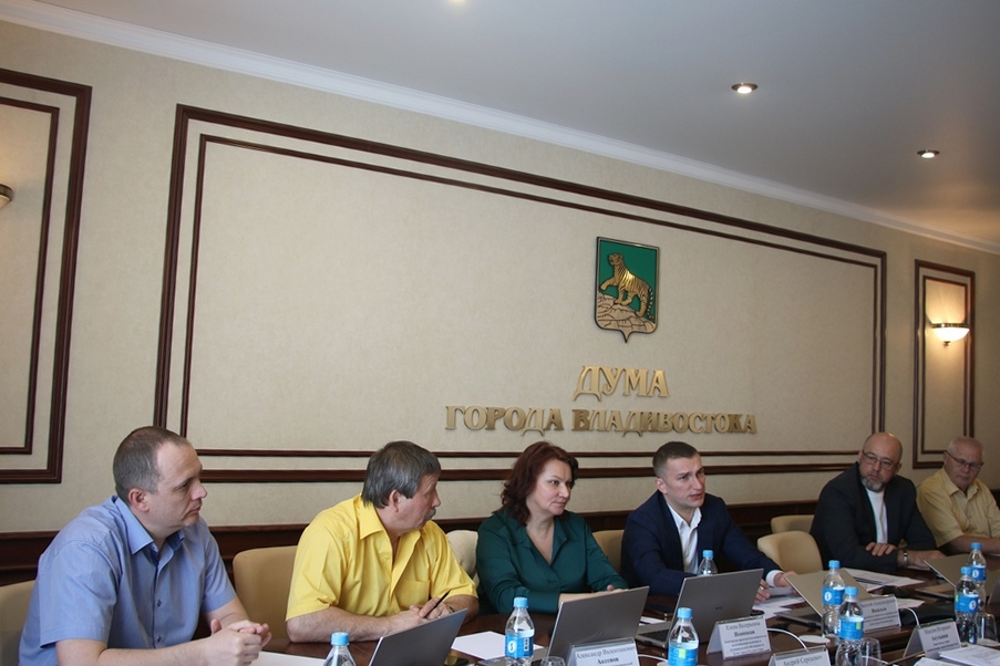 Комитет рассмотрел перечни государственного имущества, передаваемого в муниципальную собственность