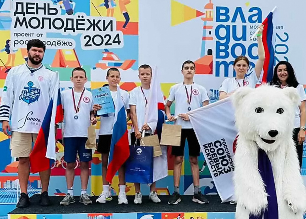 Депутаты Думы города Владивостока приняли участие в мероприятиях «Молодежной недели»