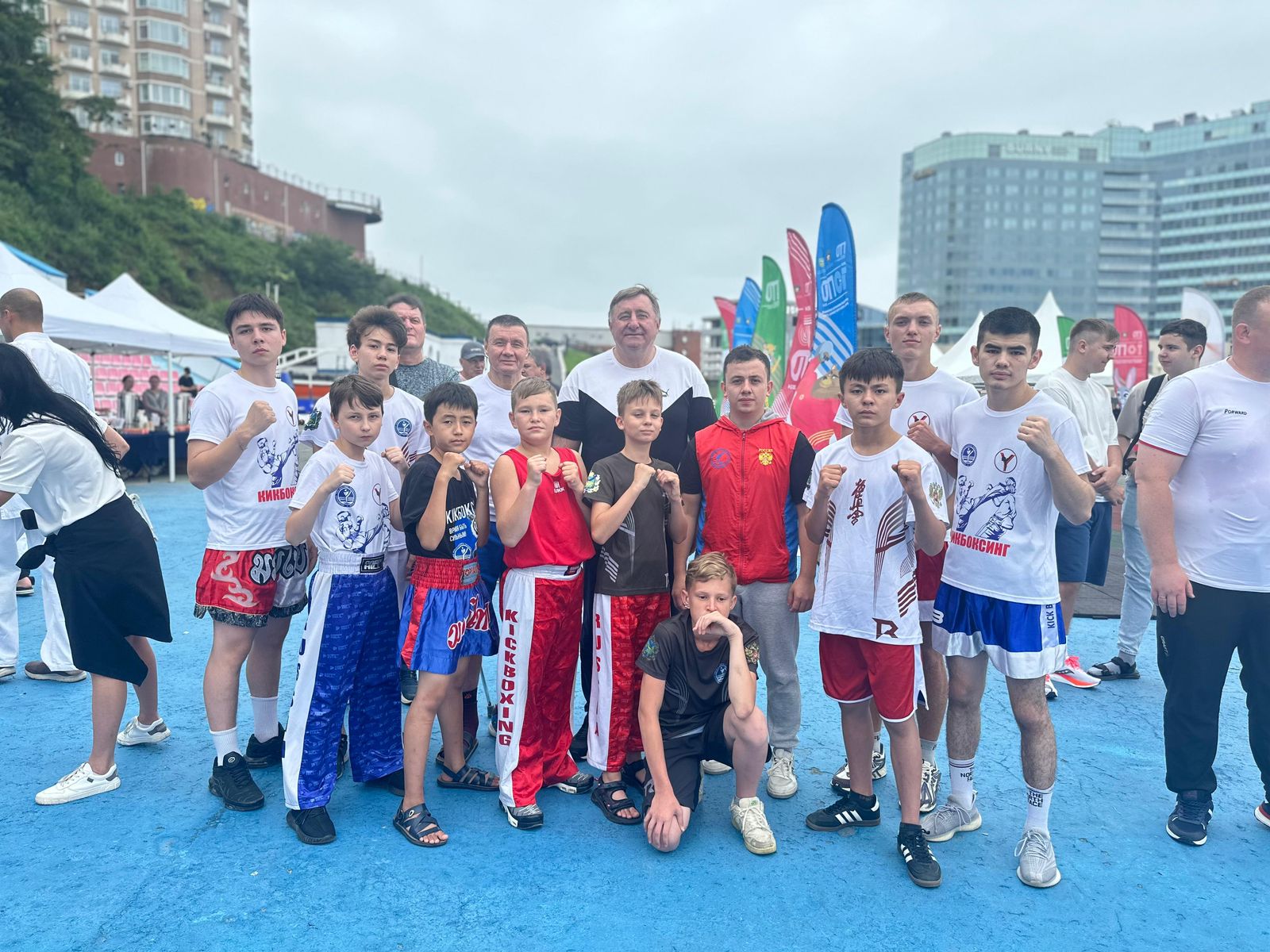 Депутат Виктор Тарабарин поздравил спортсменов с Днем физкультурника