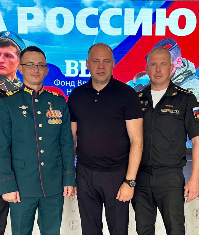 Депутат Виктор Тарабарин встретился с участниками СВО и членами их семей