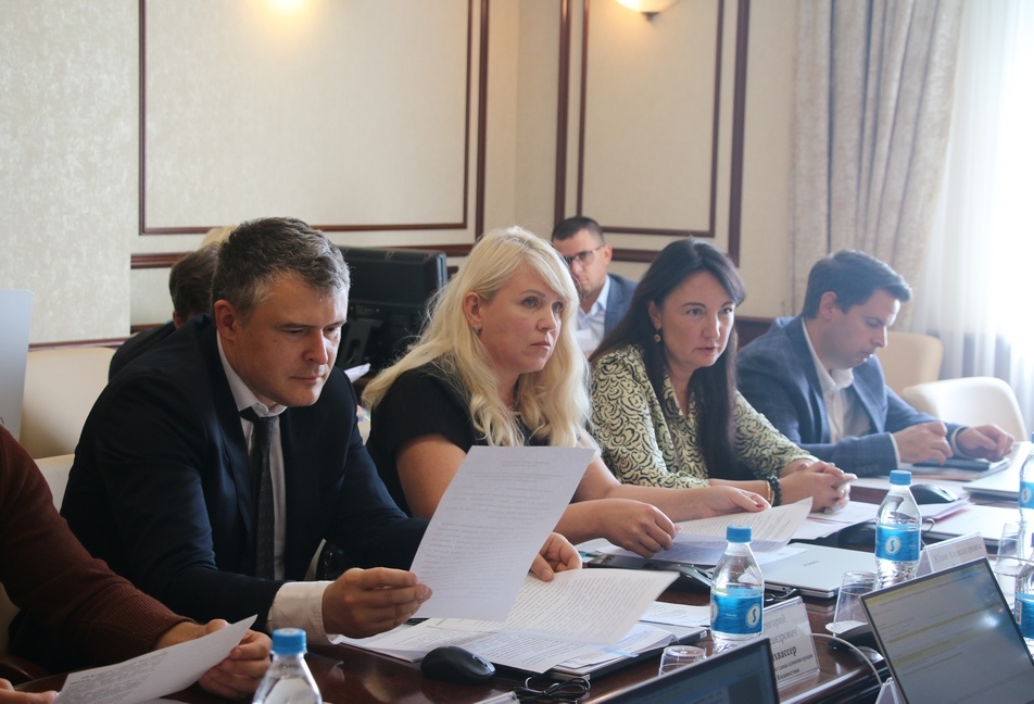 Депутаты рассмотрели вопросы о награждении знаком «Семейная доблесть» и благоустройстве городской территории