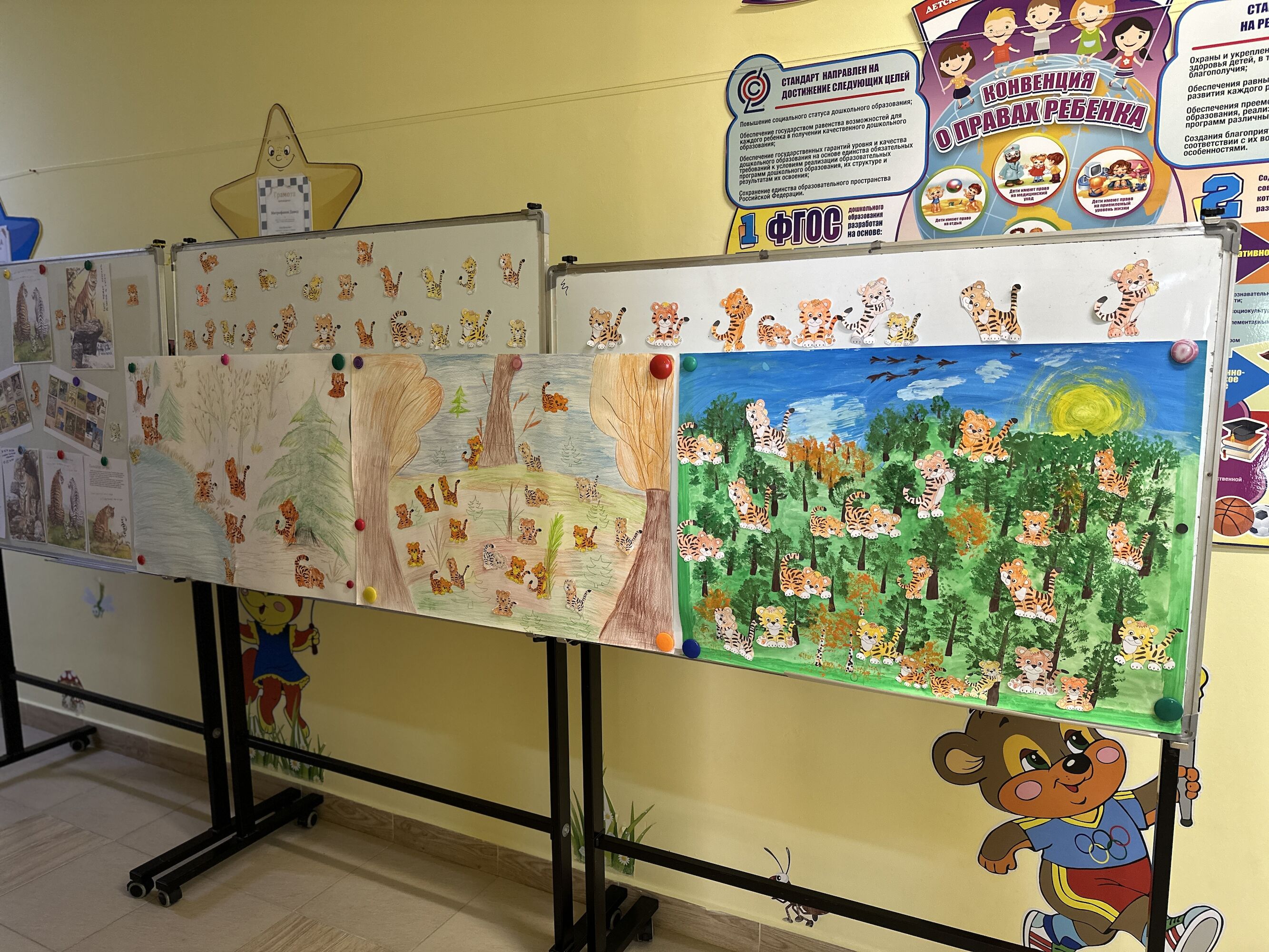 Депутат Александр Бондяев поздравил воспитателей детских садов