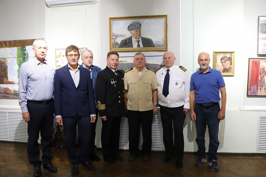 Капитану Игорю Репину вручена Почетная грамота Думы города Владивостока