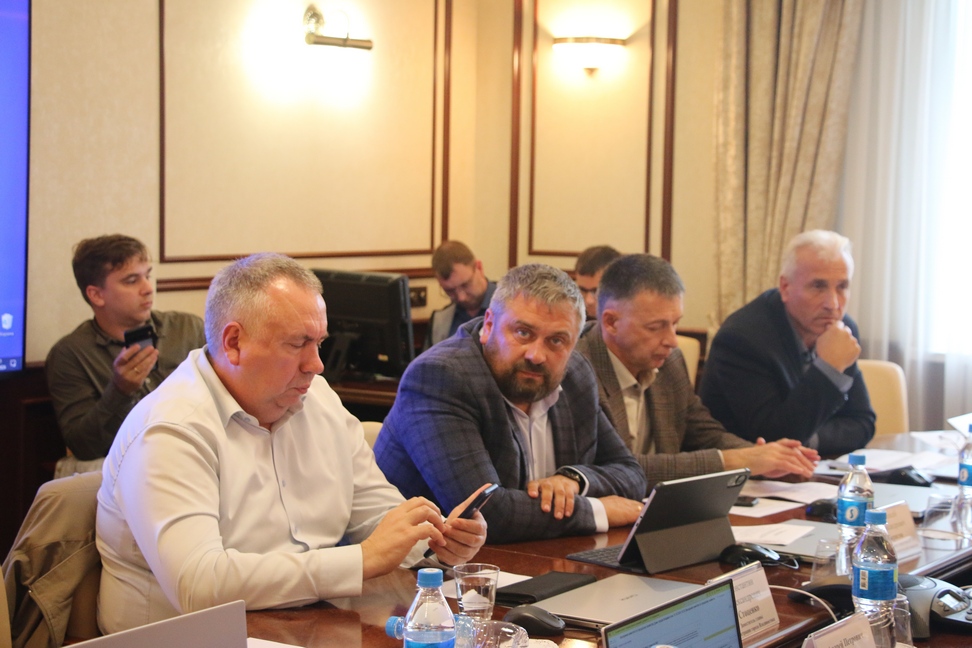 Депутаты обсудили вопросы ремонта подпорной стены, вывоза коммунальных отходов