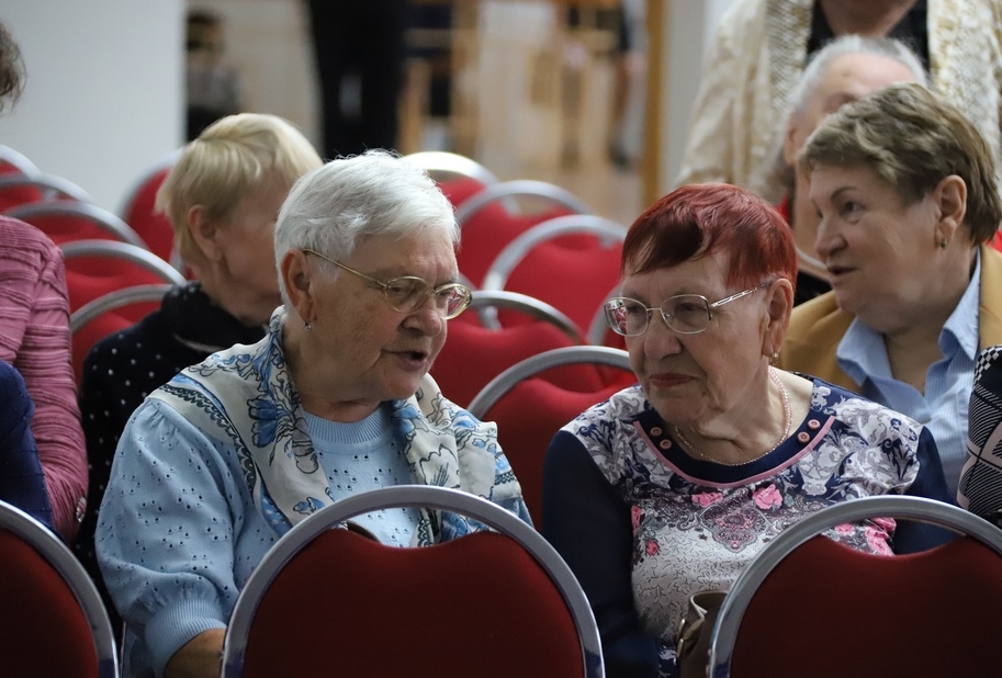 Ветеранам Владивостокского почтамта вручены награды