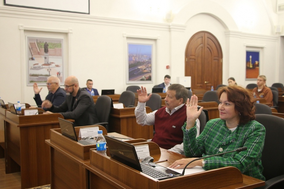 Комитет поддержал передачу в муниципальную собственность земельных участков