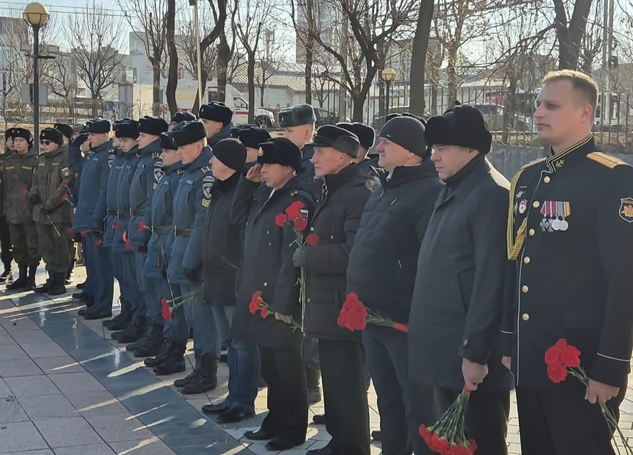 Депутат Виктор Тарабарин принял участие в патриотических мероприятиях