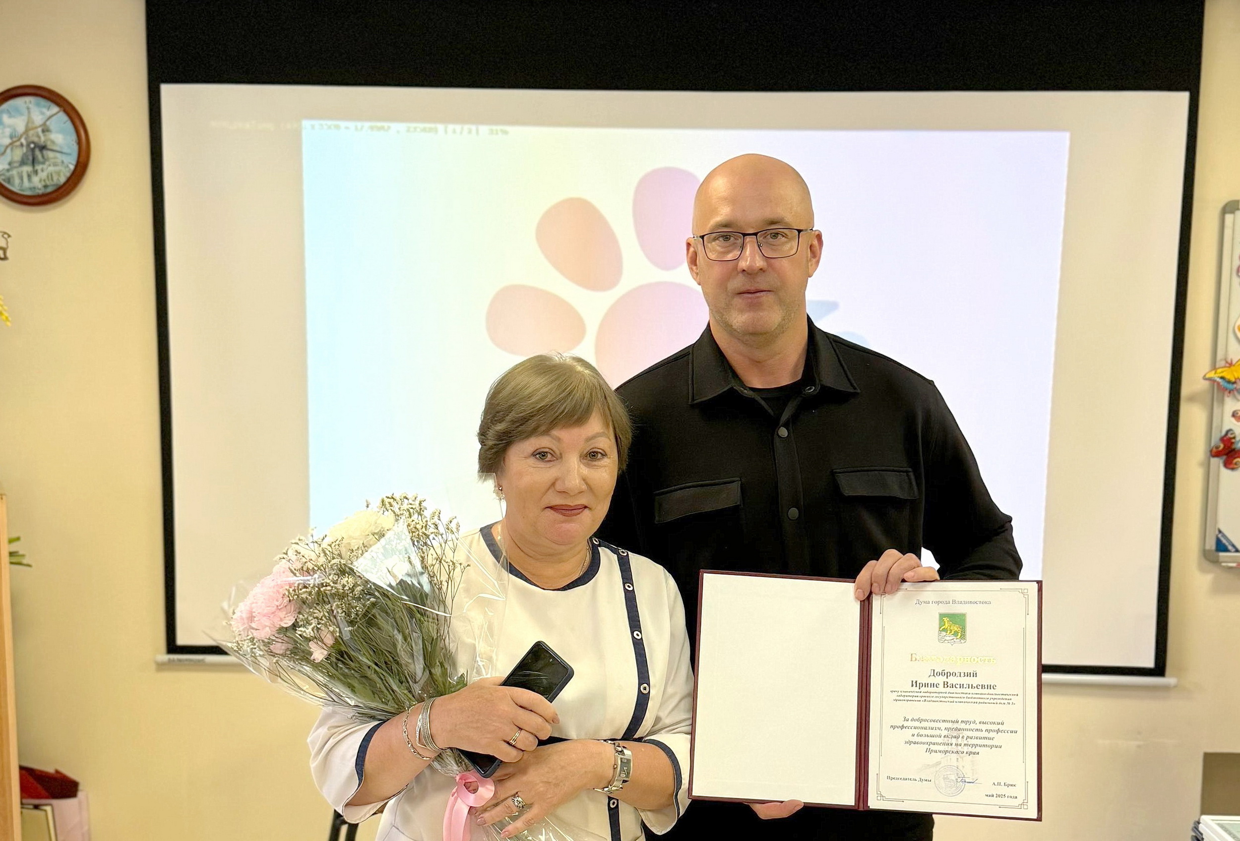 Депутат Евгений Недбай провел встречи в медицинских учреждениях 