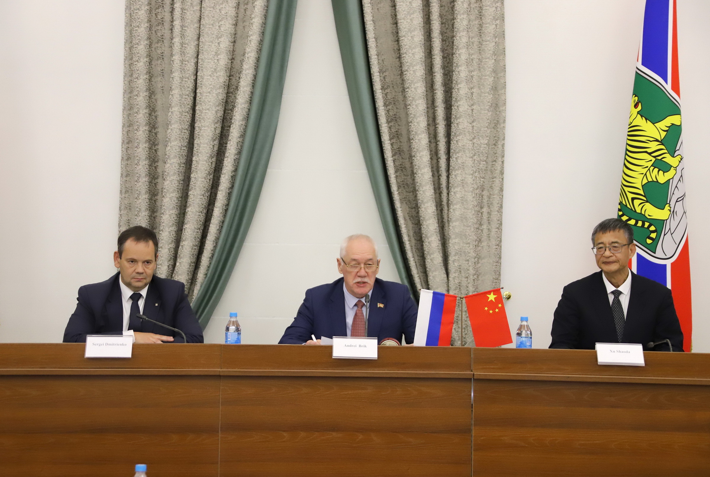 В Думе Владивостока состоялась встреча с делегацией города Далянь Китайской Народной Республики