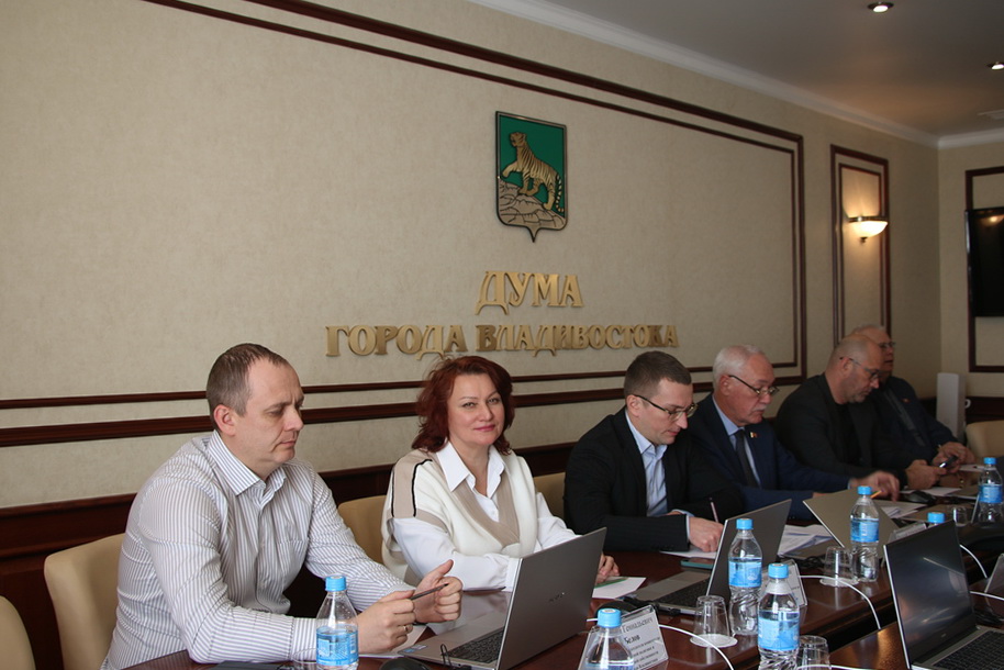 Депутаты рассмотрели перечни имущества, передаваемого в государственную и муниципальную собственность