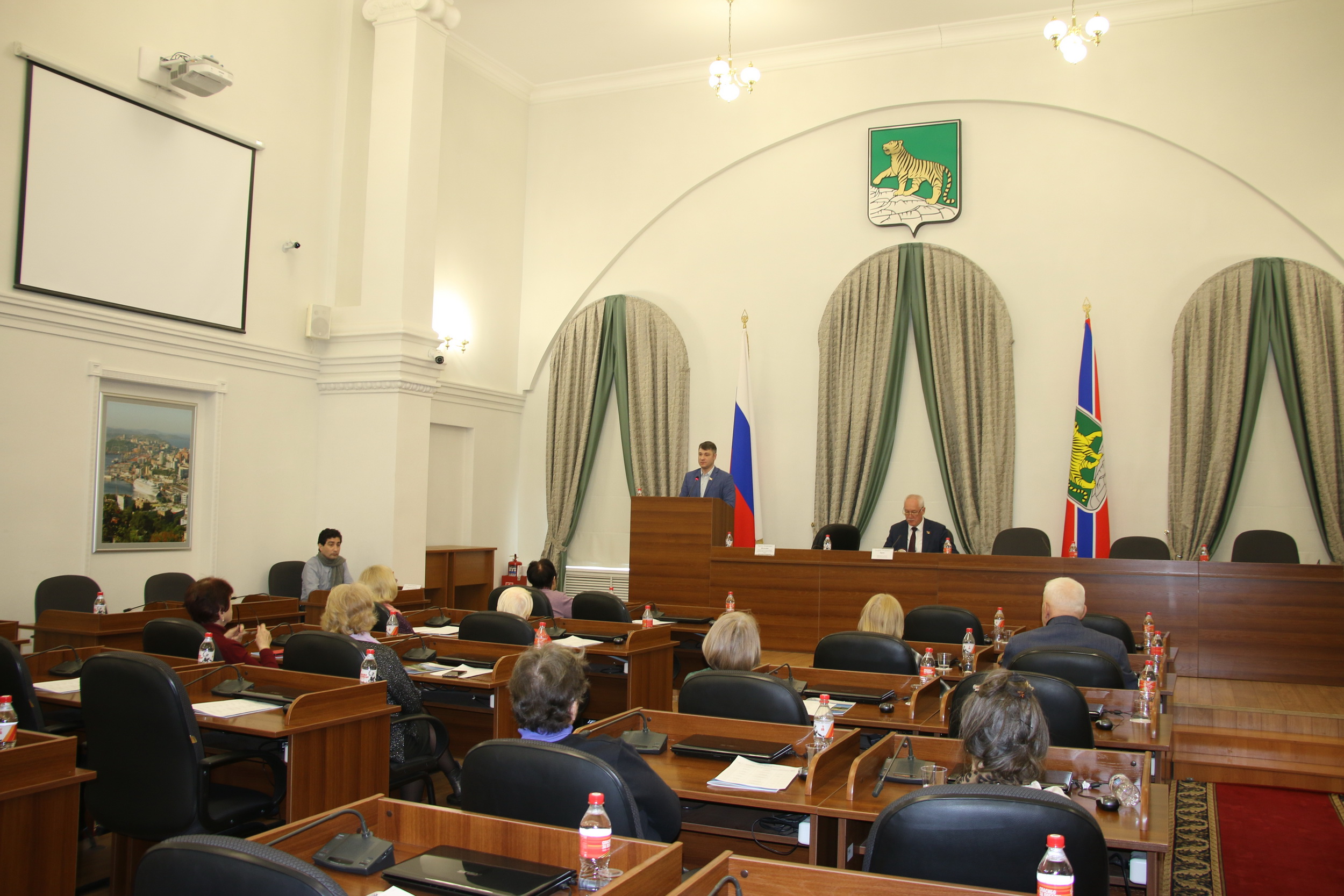 Депутаты Думы города Владивостока приняли участие в мероприятиях Недели парламентаризма