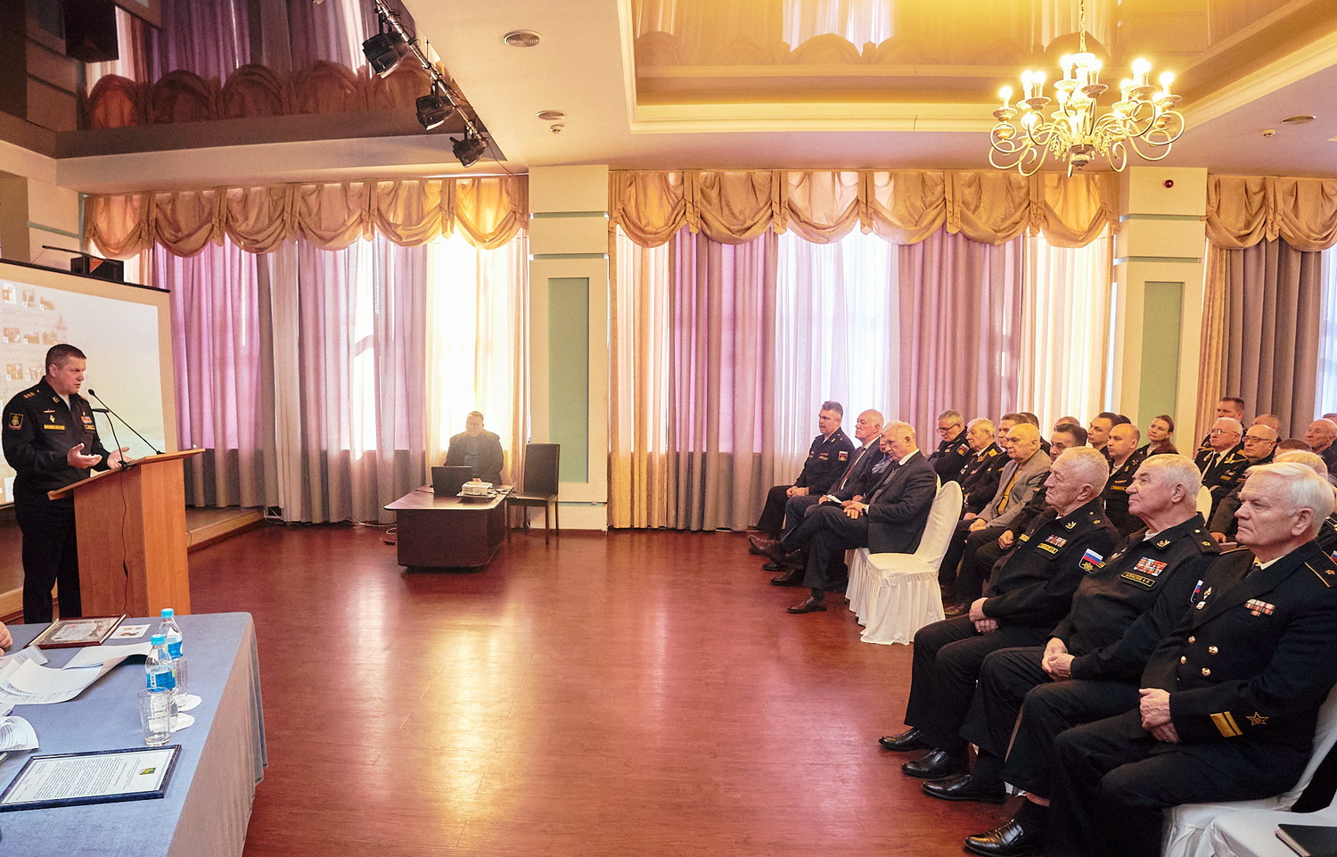 Депутаты Думы города Владивостока приняли участие в собрании Совета ветеранских организаций ТОФ